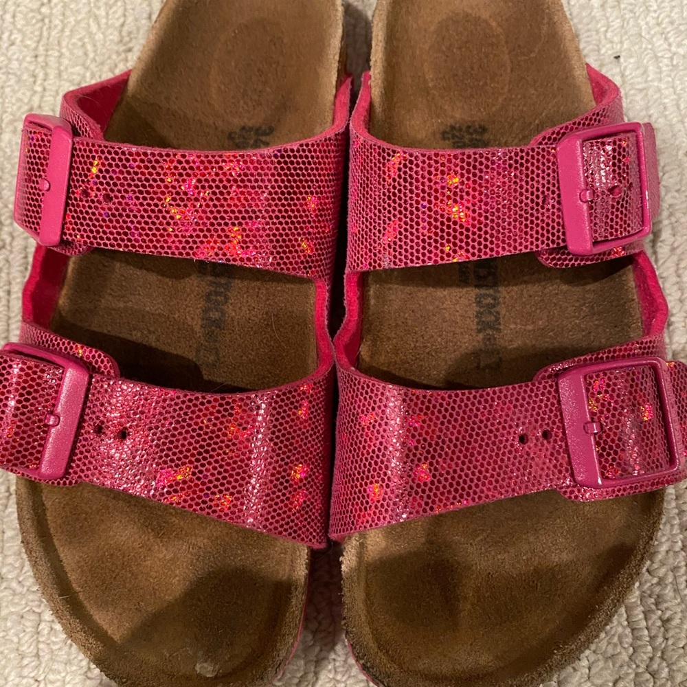 Birkenstock girls pink size 34